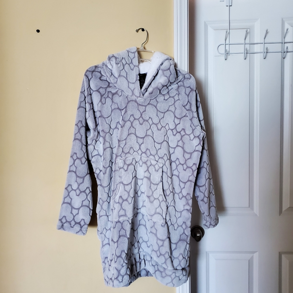 Mickey Mouse hooded robe. Size Large. Kangaroo pocket.